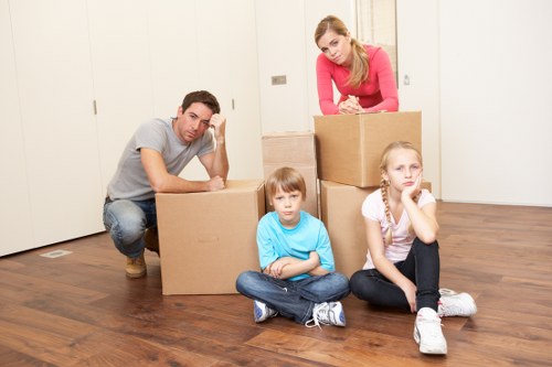 Furniture pick-up and single-item transport by van