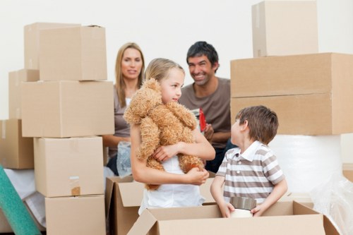 Local removal truck hire for flats and apartments in Wimbledon